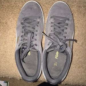 grey puma sneakers
